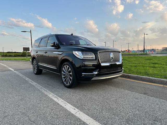 Executive van – interior seating